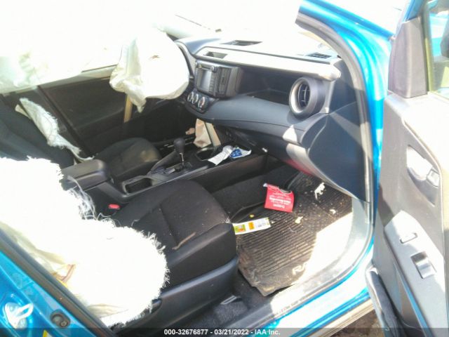 Photo 4 VIN: JTMBFREV1JJ744234 - TOYOTA RAV4 