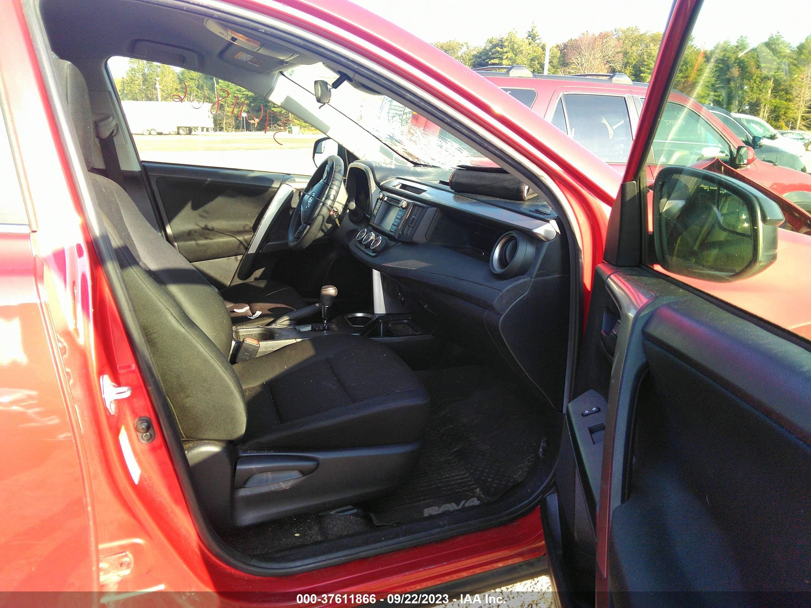 Photo 4 VIN: JTMBFREV2HJ160483 - TOYOTA RAV 4 