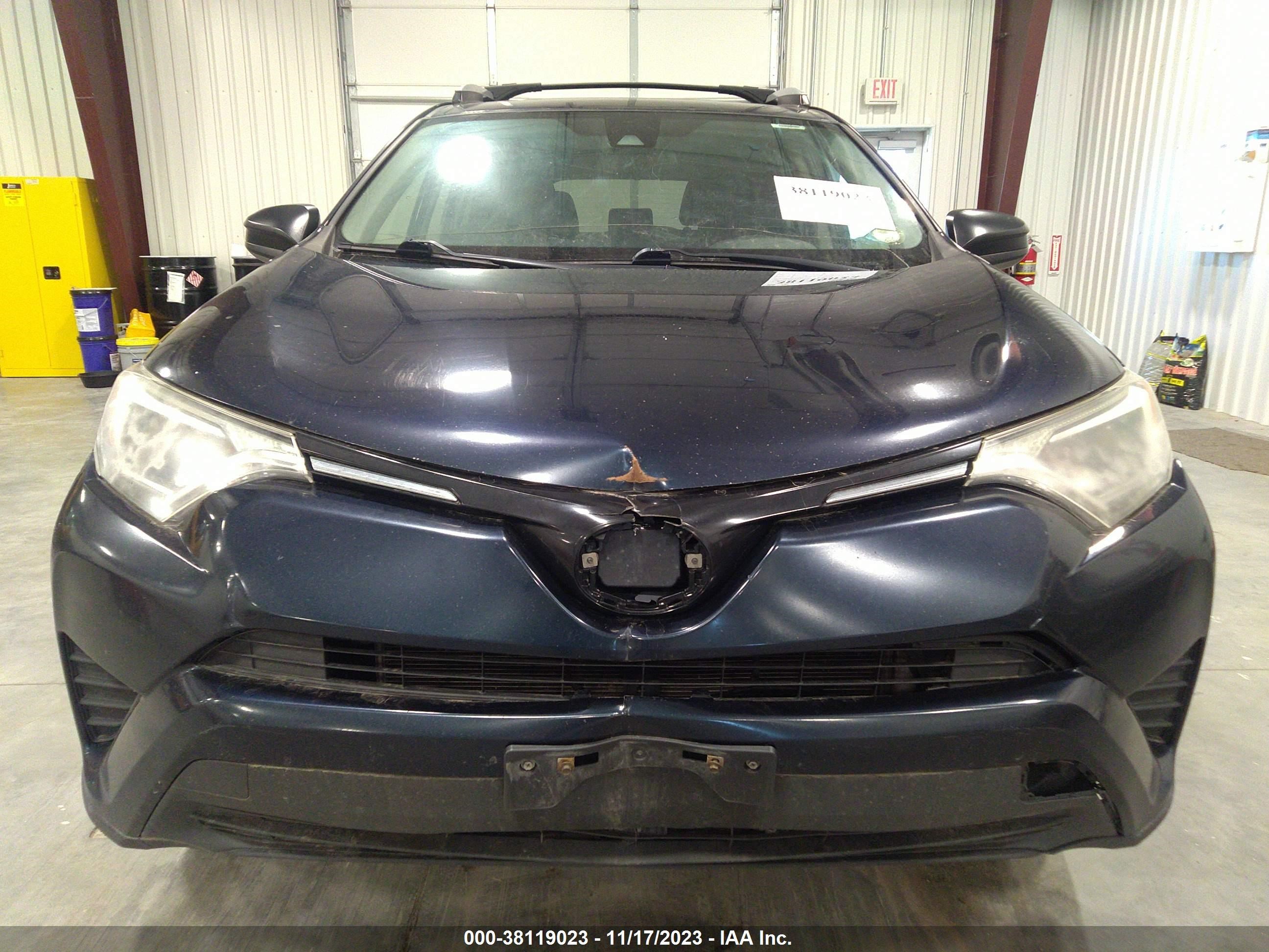 Photo 11 VIN: JTMBFREV2HJ702598 - TOYOTA RAV 4 