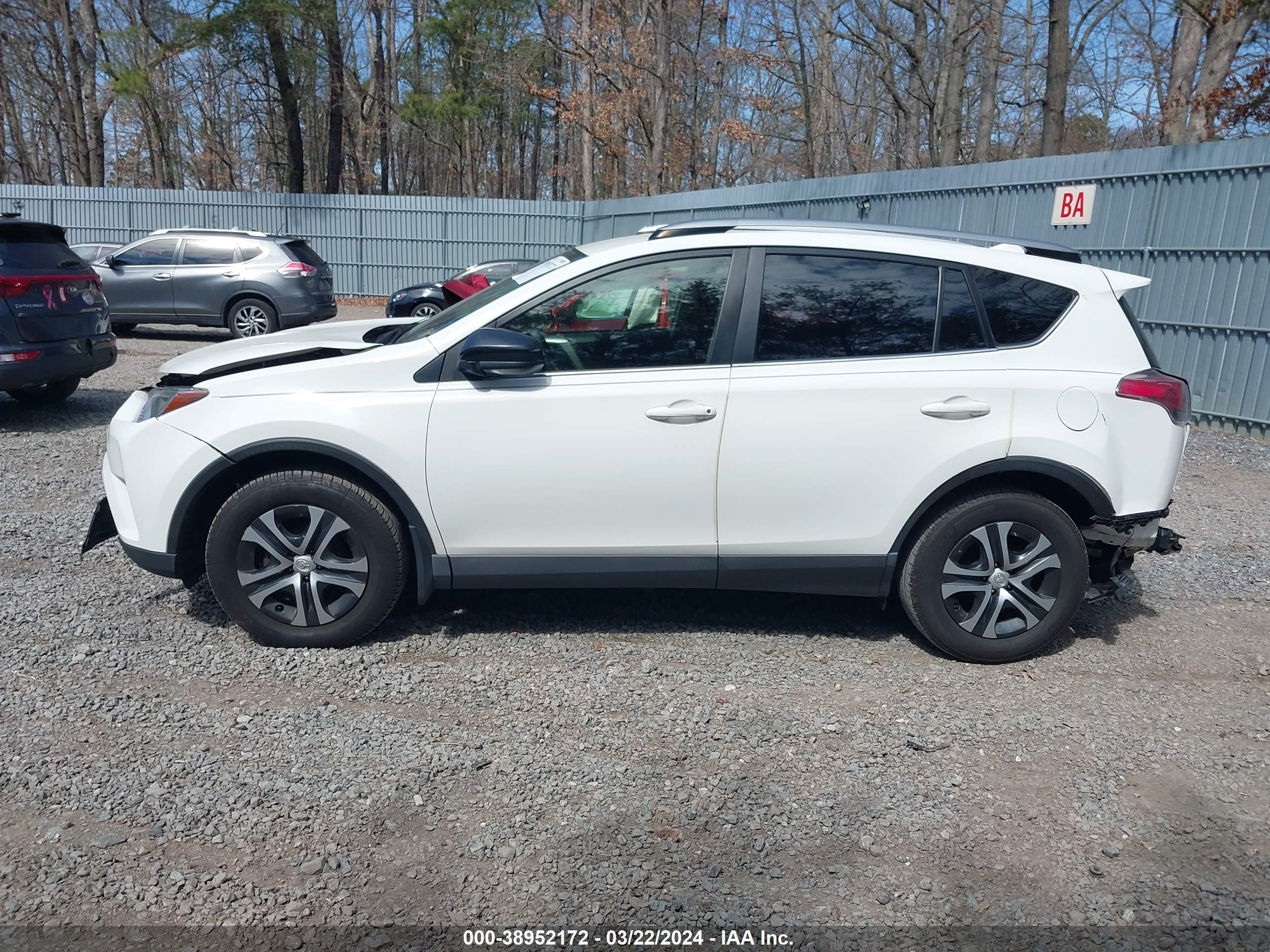 Photo 13 VIN: JTMBFREV2HJ708398 - TOYOTA RAV 4 