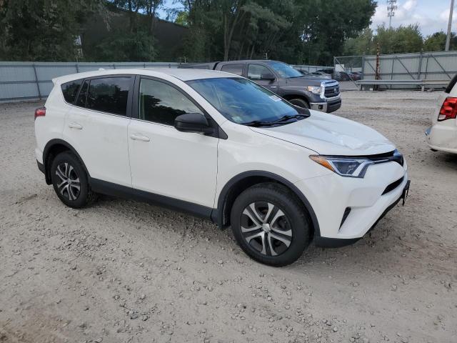 Photo 3 VIN: JTMBFREV2JJ721027 - TOYOTA RAV4 LE 