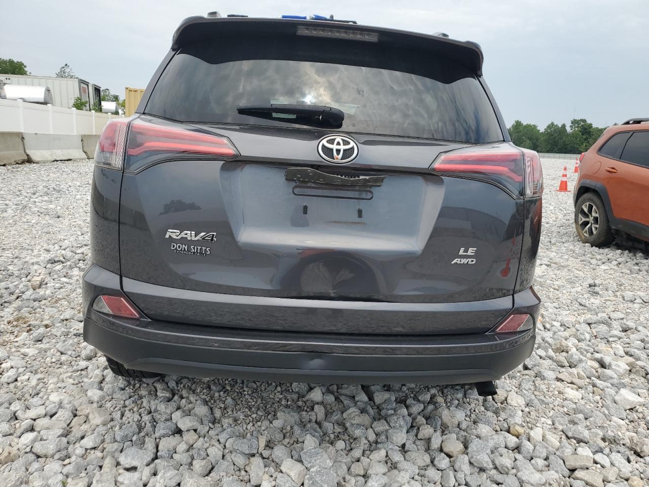 Photo 5 VIN: JTMBFREV2JJ744520 - TOYOTA RAV 4 