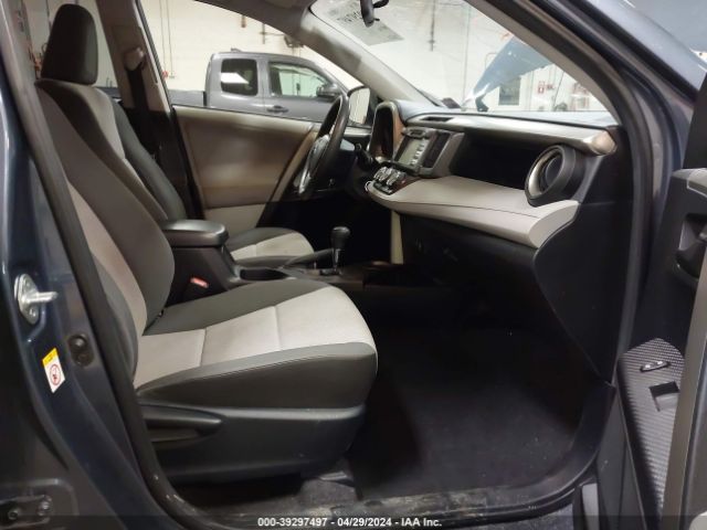 Photo 4 VIN: JTMBFREV3D5004729 - TOYOTA RAV4 