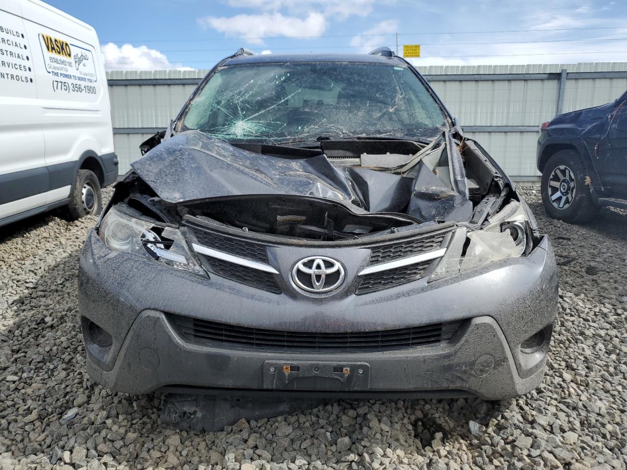 Photo 4 VIN: JTMBFREV3ED095556 - TOYOTA RAV 4 