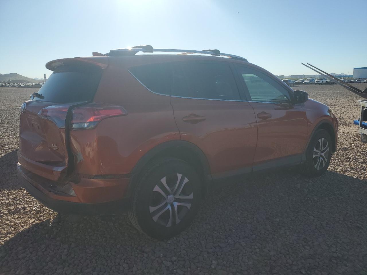 Photo 2 VIN: JTMBFREV3GJ067177 - TOYOTA RAV 4 