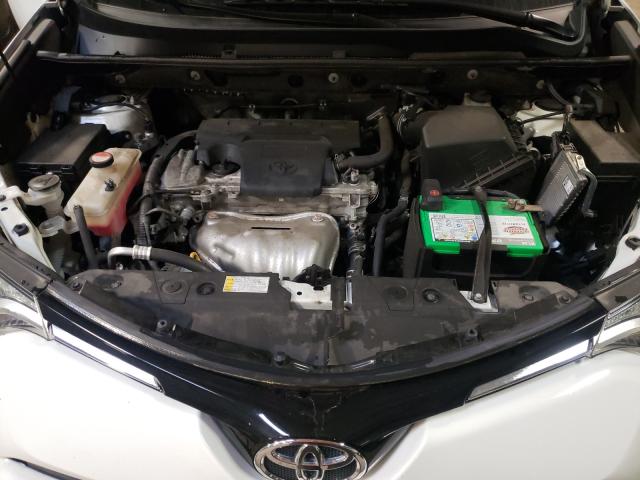 Photo 6 VIN: JTMBFREV3GJ070435 - TOYOTA RAV4 LE 