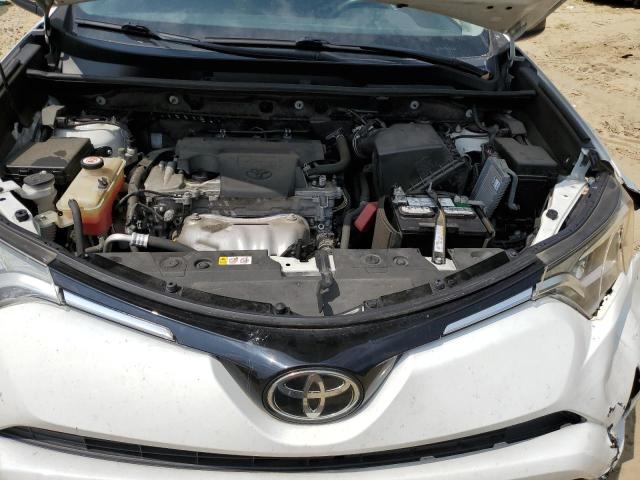 Photo 11 VIN: JTMBFREV3JJ743831 - TOYOTA RAV4 LE 