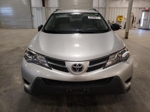 Photo 4 VIN: JTMBFREV4FD162912 - TOYOTA RAV4 LE 