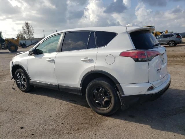 Photo 1 VIN: JTMBFREV4HJ111897 - TOYOTA RAV4 LE 