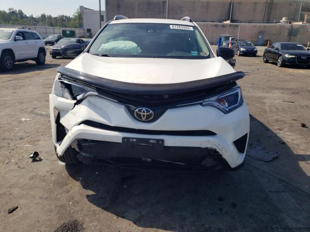 Photo 4 VIN: JTMBFREV4HJ145855 - TOYOTA RAV4 LE 