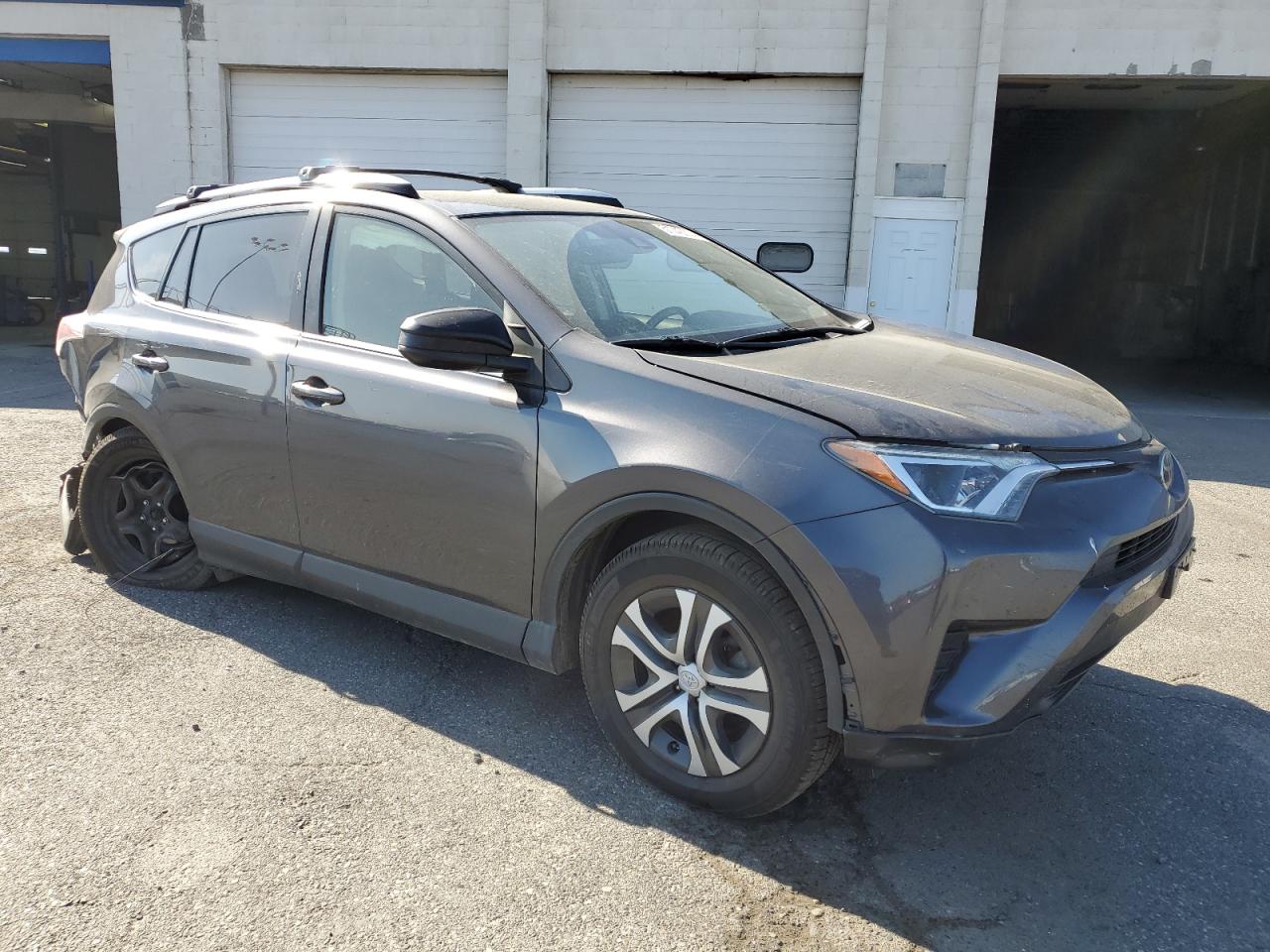 Photo 3 VIN: JTMBFREV4HJ174854 - TOYOTA RAV 4 