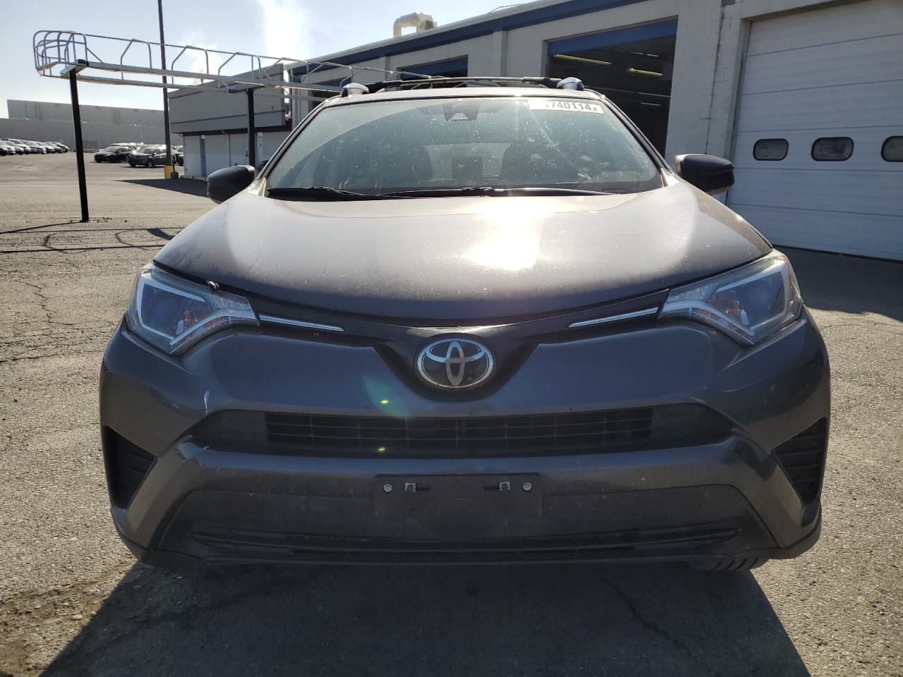 Photo 4 VIN: JTMBFREV4HJ174854 - TOYOTA RAV 4 