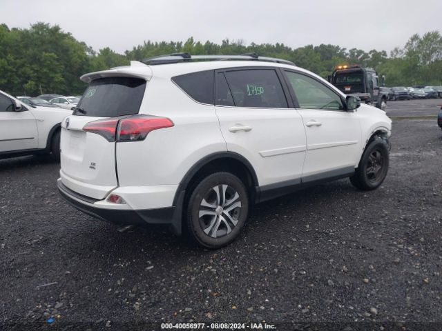 Photo 3 VIN: JTMBFREV4JJ188842 - TOYOTA RAV4 