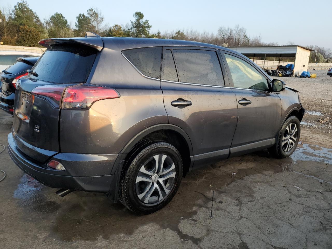 Photo 2 VIN: JTMBFREV4JJ719330 - TOYOTA RAV 4 