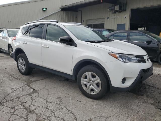 Photo 3 VIN: JTMBFREV5FD157069 - TOYOTA RAV4 LE 