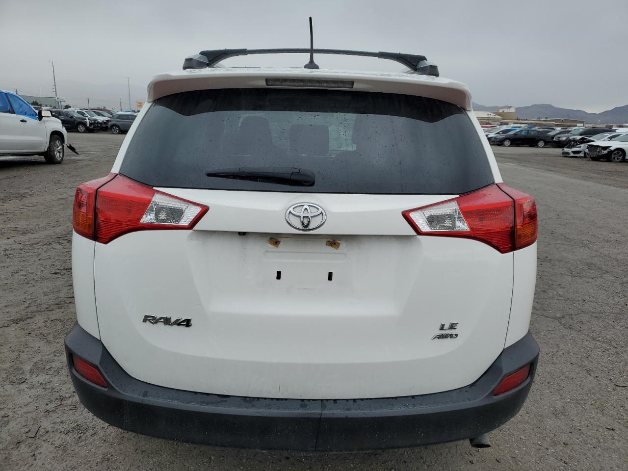 Photo 5 VIN: JTMBFREV5FJ019338 - TOYOTA RAV 4 