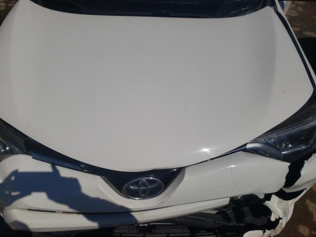 Photo 10 VIN: JTMBFREV5GJ094901 - TOYOTA RAV4 LE 