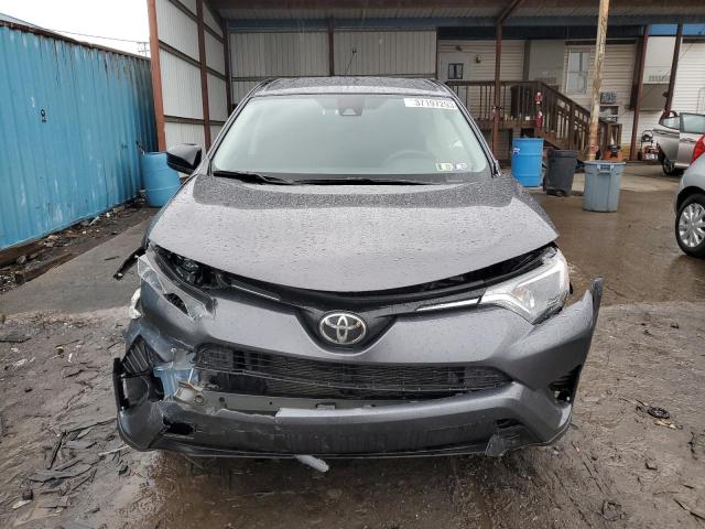 Photo 4 VIN: JTMBFREV5JJ739828 - TOYOTA RAV4 LE 