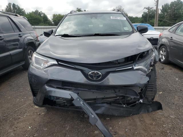 Photo 4 VIN: JTMBFREV5JJ745872 - TOYOTA RAV4 LE 