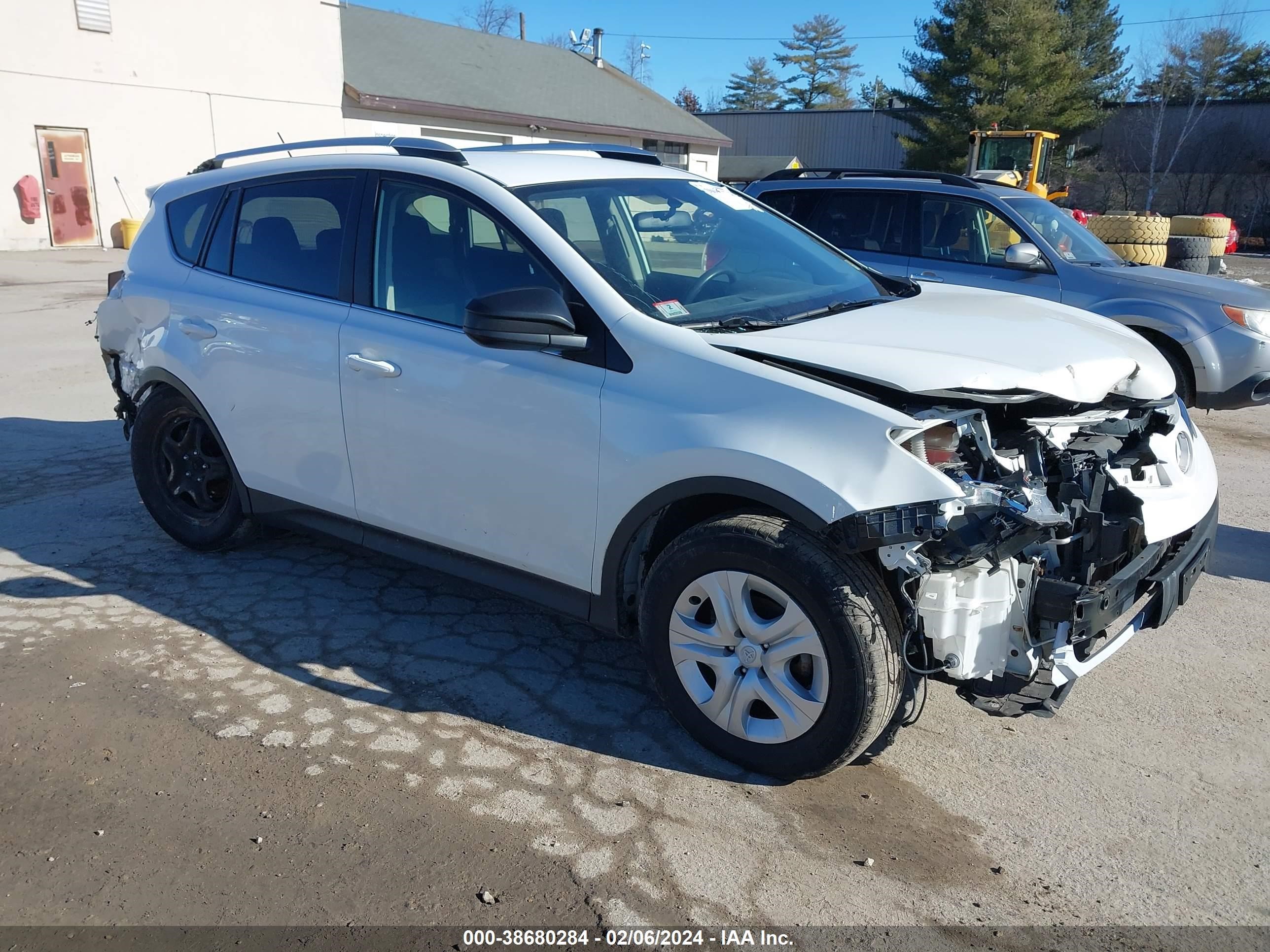 Photo 0 VIN: JTMBFREV6FD148350 - TOYOTA RAV 4 