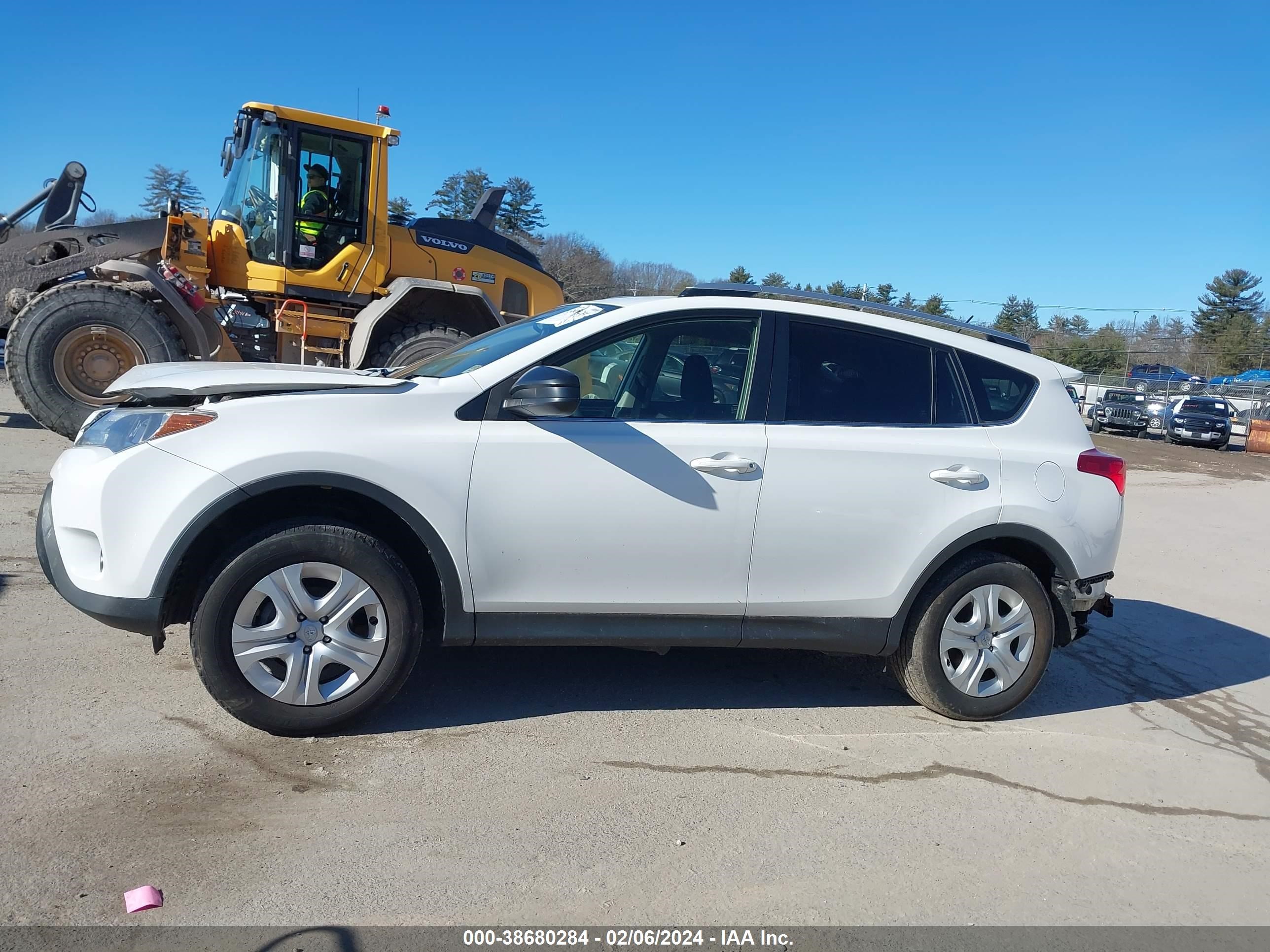 Photo 14 VIN: JTMBFREV6FD148350 - TOYOTA RAV 4 