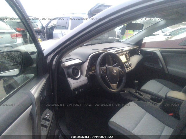 Photo 4 VIN: JTMBFREV6FJ029487 - TOYOTA RAV4 