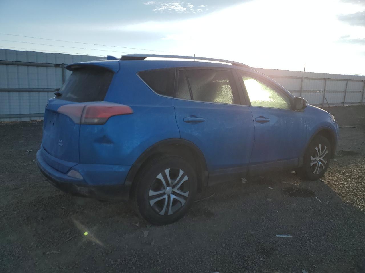 Photo 2 VIN: JTMBFREV6GJ075211 - TOYOTA RAV 4 