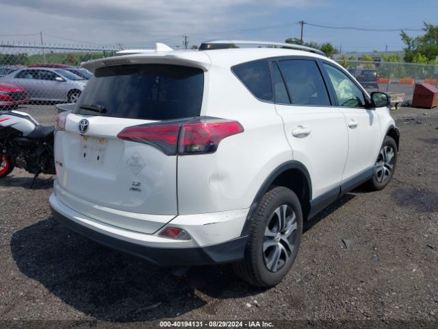 Photo 3 VIN: JTMBFREV6GJ077637 - TOYOTA RAV4 