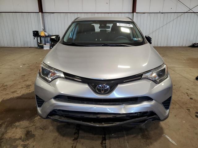 Photo 4 VIN: JTMBFREV6JJ213711 - TOYOTA RAV4 LE 