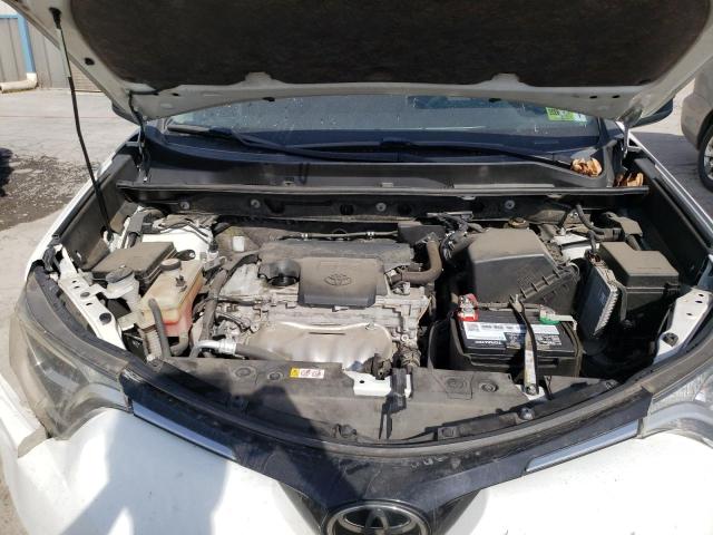 Photo 11 VIN: JTMBFREV6JJ233263 - TOYOTA RAV4 LE 