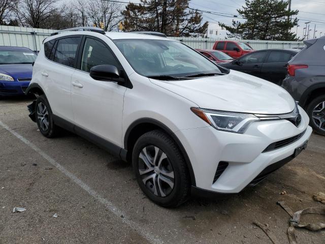 Photo 3 VIN: JTMBFREV6JJ733987 - TOYOTA RAV4 LE 