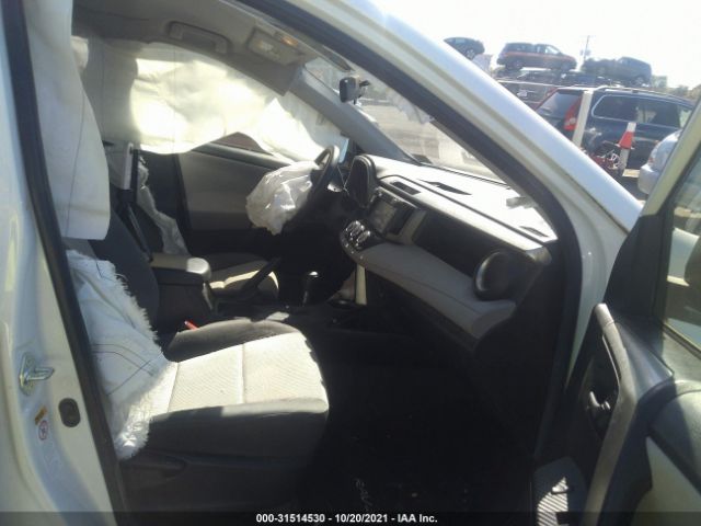 Photo 4 VIN: JTMBFREV7FJ046251 - TOYOTA RAV4 