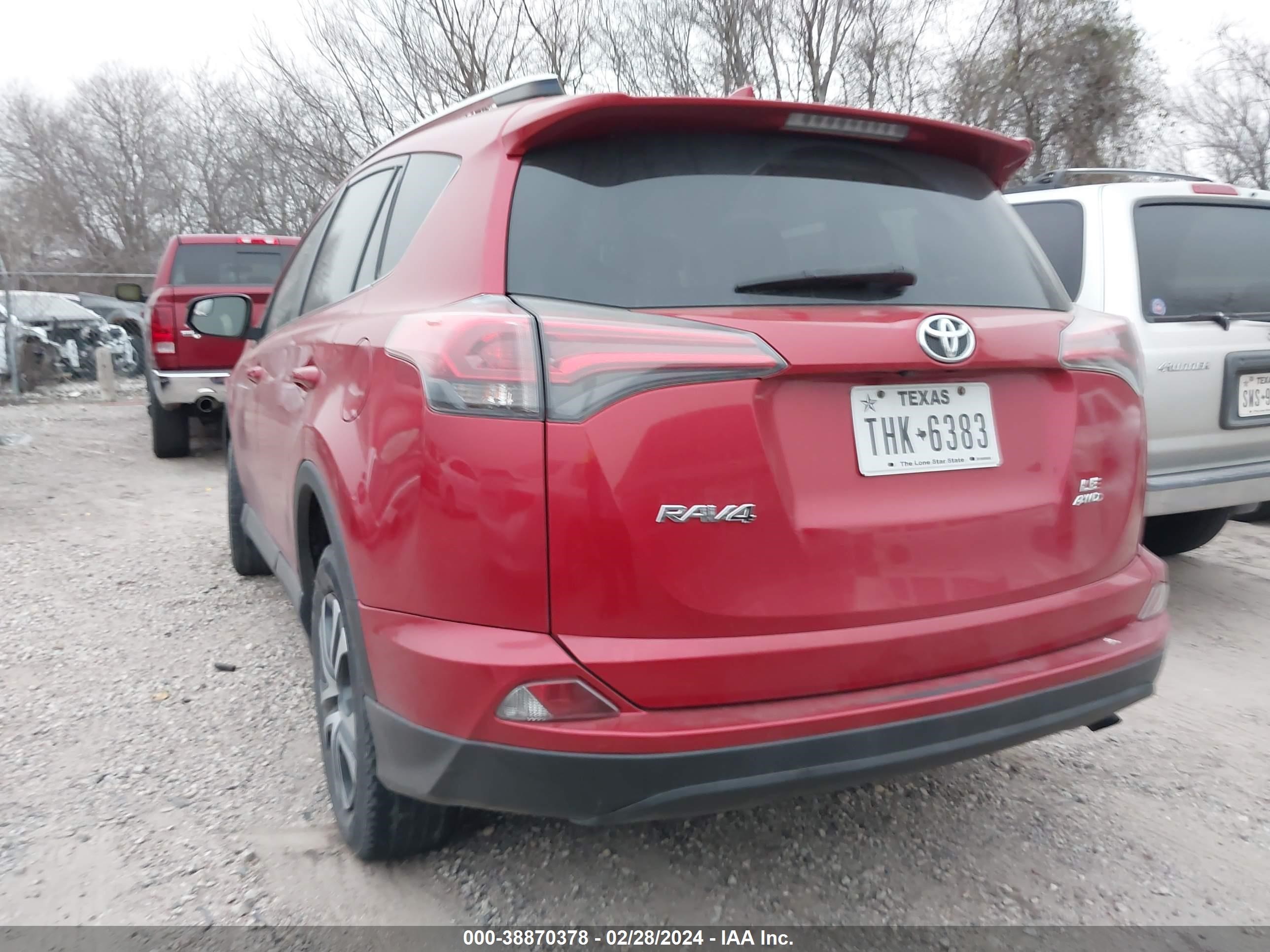 Photo 2 VIN: JTMBFREV7GJ094155 - TOYOTA RAV 4 