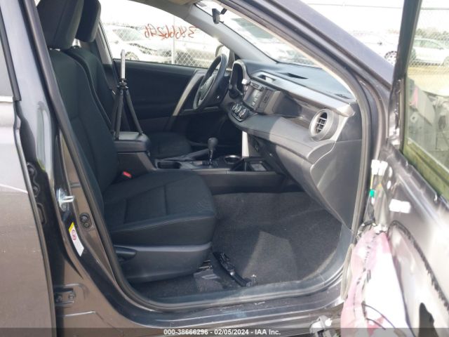 Photo 4 VIN: JTMBFREV7JJ175793 - TOYOTA RAV4 