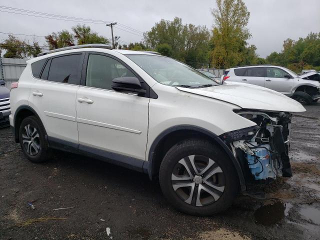 Photo 3 VIN: JTMBFREV7JJ225768 - TOYOTA RAV4 LE 