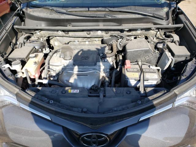 Photo 6 VIN: JTMBFREV7JJ246104 - TOYOTA RAV4 LE 