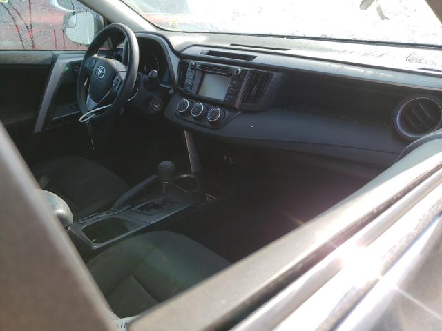 Photo 8 VIN: JTMBFREV7JJ246104 - TOYOTA RAV4 LE 