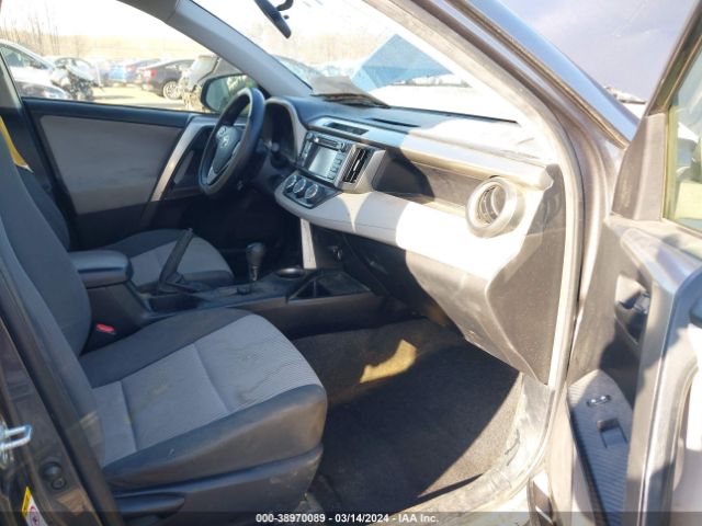 Photo 4 VIN: JTMBFREV8FJ046811 - TOYOTA RAV4 