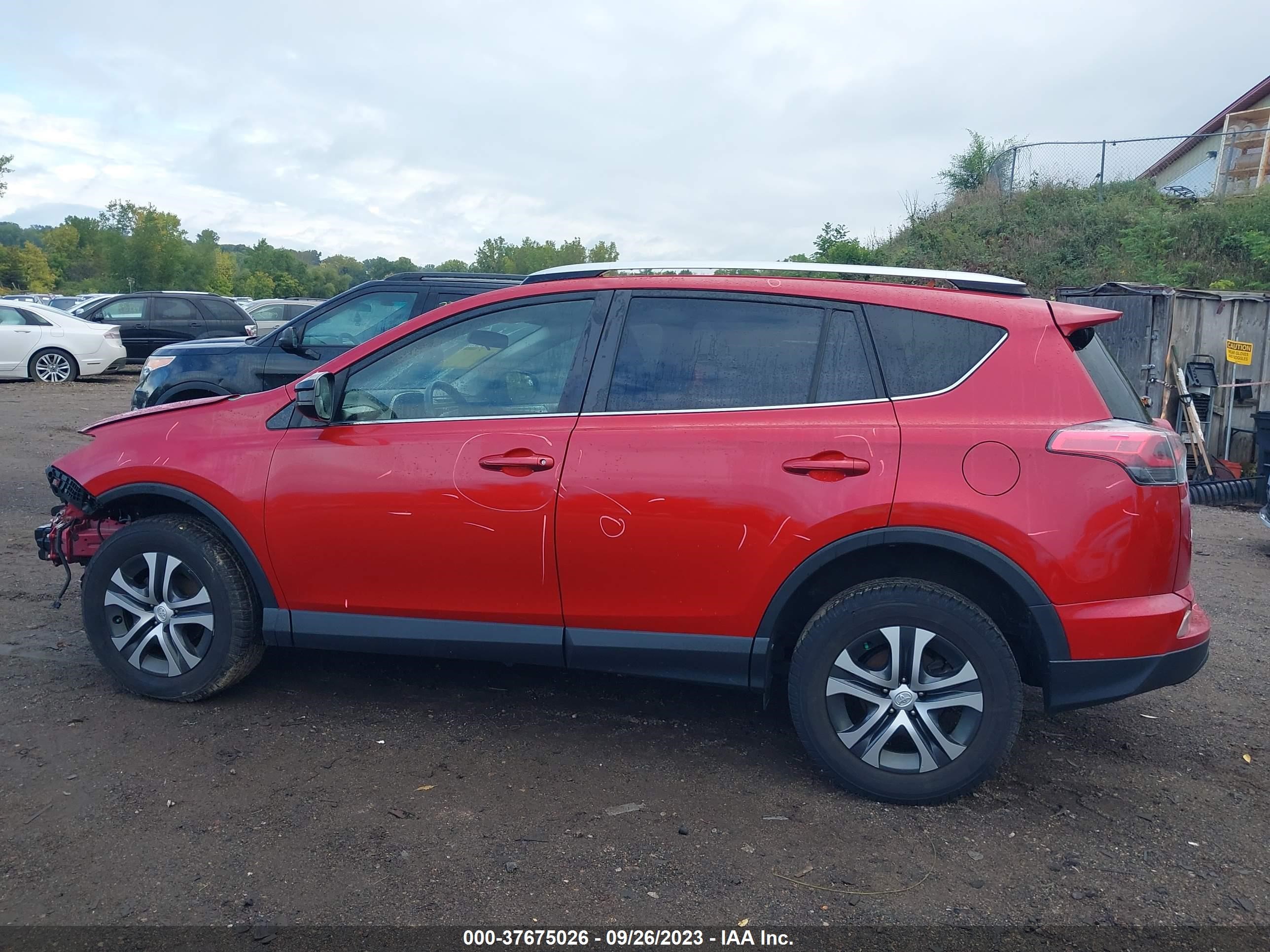 Photo 12 VIN: JTMBFREV8GJ055235 - TOYOTA RAV 4 