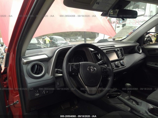 Photo 4 VIN: JTMBFREV8HJ136608 - TOYOTA RAV4 