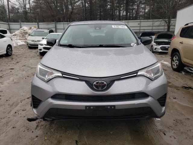 Photo 4 VIN: JTMBFREV8JD245896 - TOYOTA RAV4 LE 