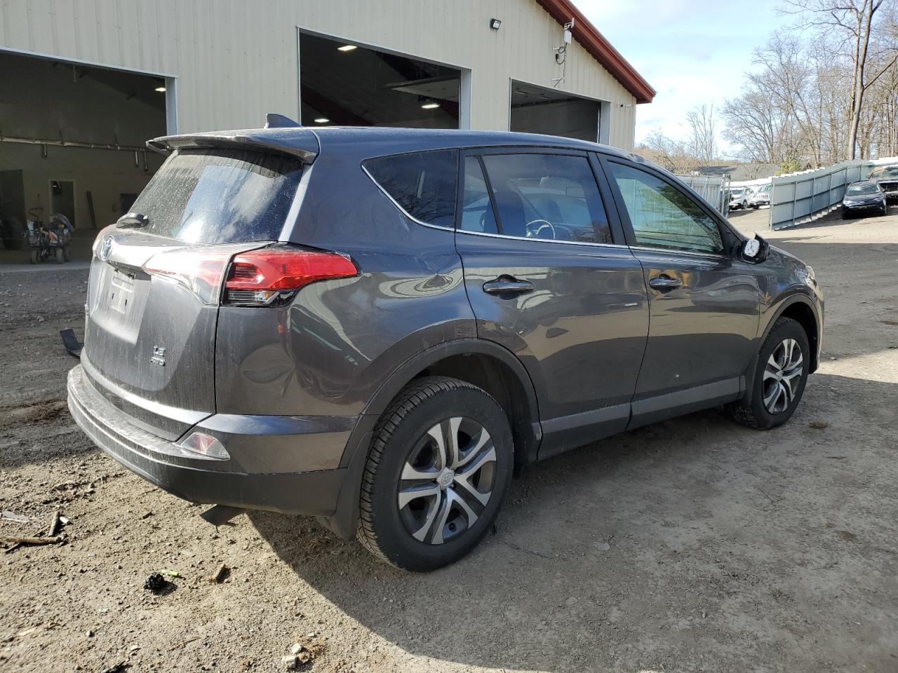 Photo 2 VIN: JTMBFREV8JJ239498 - TOYOTA RAV 4 