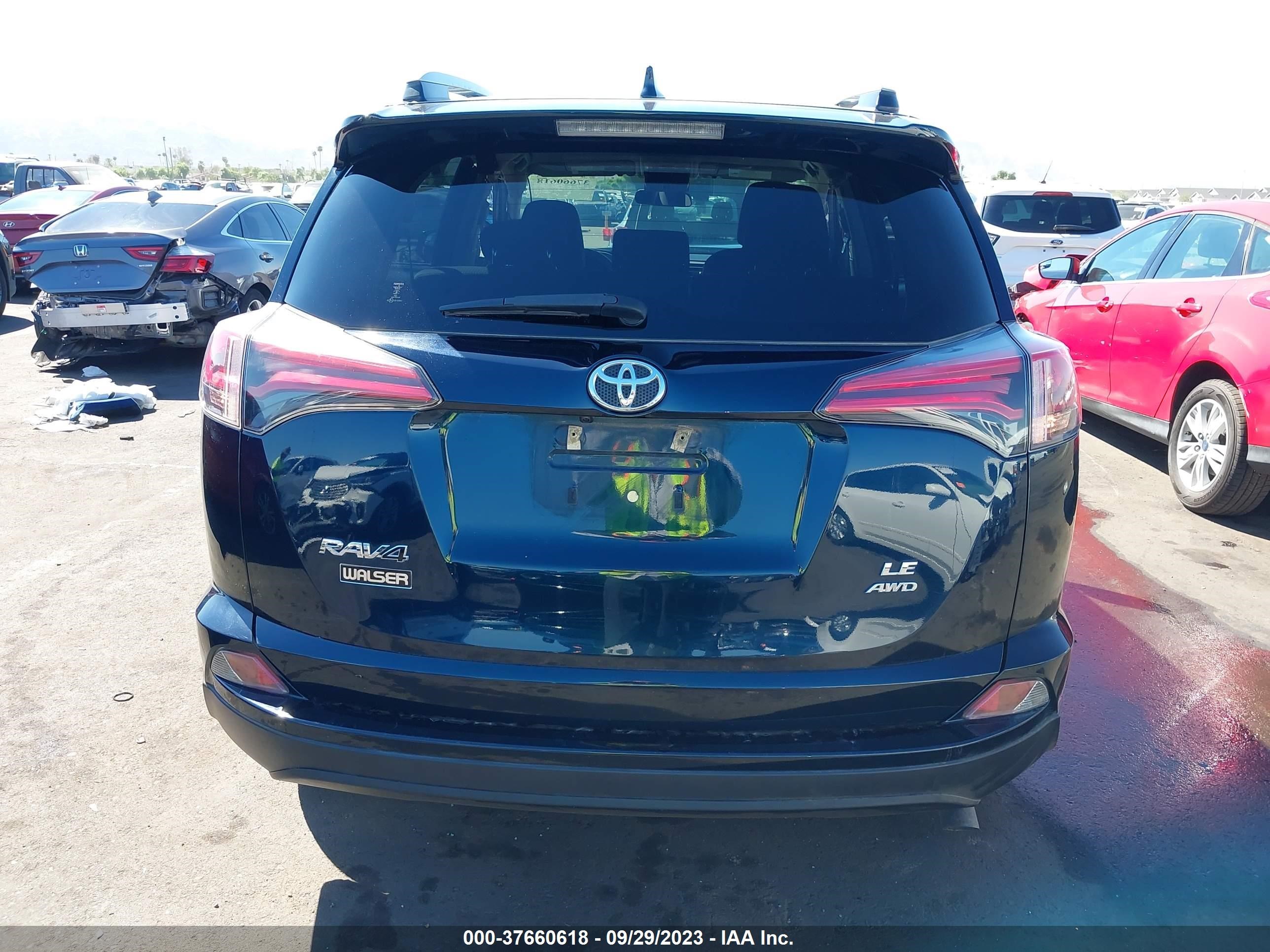 Photo 15 VIN: JTMBFREV8JJ718472 - TOYOTA RAV 4 