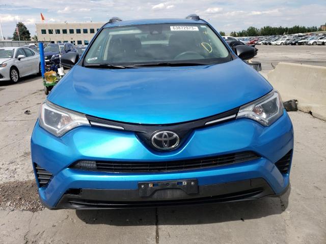 Photo 4 VIN: JTMBFREV9JD245308 - TOYOTA RAV4 LE 