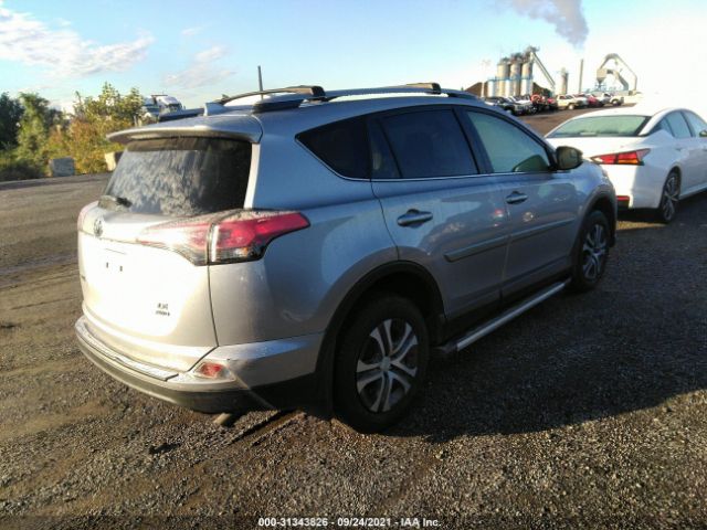 Photo 3 VIN: JTMBFREV9JD249164 - TOYOTA RAV4 