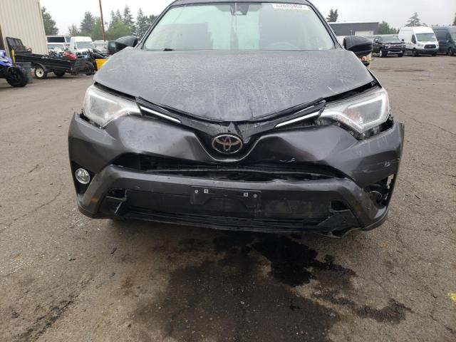 Photo 8 VIN: JTMBFREV9JJ176069 - TOYOTA RAV4 LE 