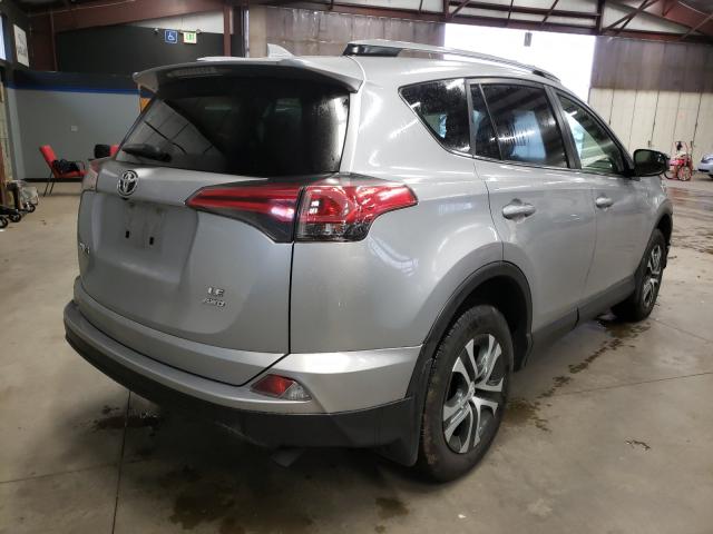 Photo 3 VIN: JTMBFREV9JJ200712 - TOYOTA RAV4 LE 