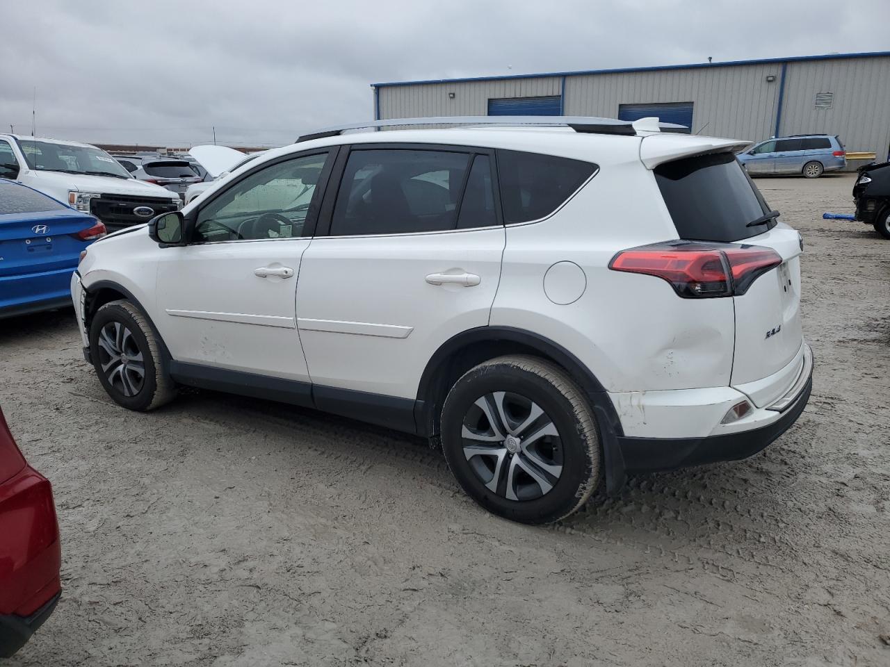 Photo 1 VIN: JTMBFREV9JJ223181 - TOYOTA RAV 4 