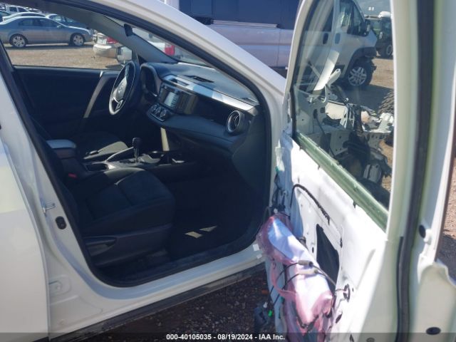 Photo 4 VIN: JTMBFREV9JJ237985 - TOYOTA RAV4 