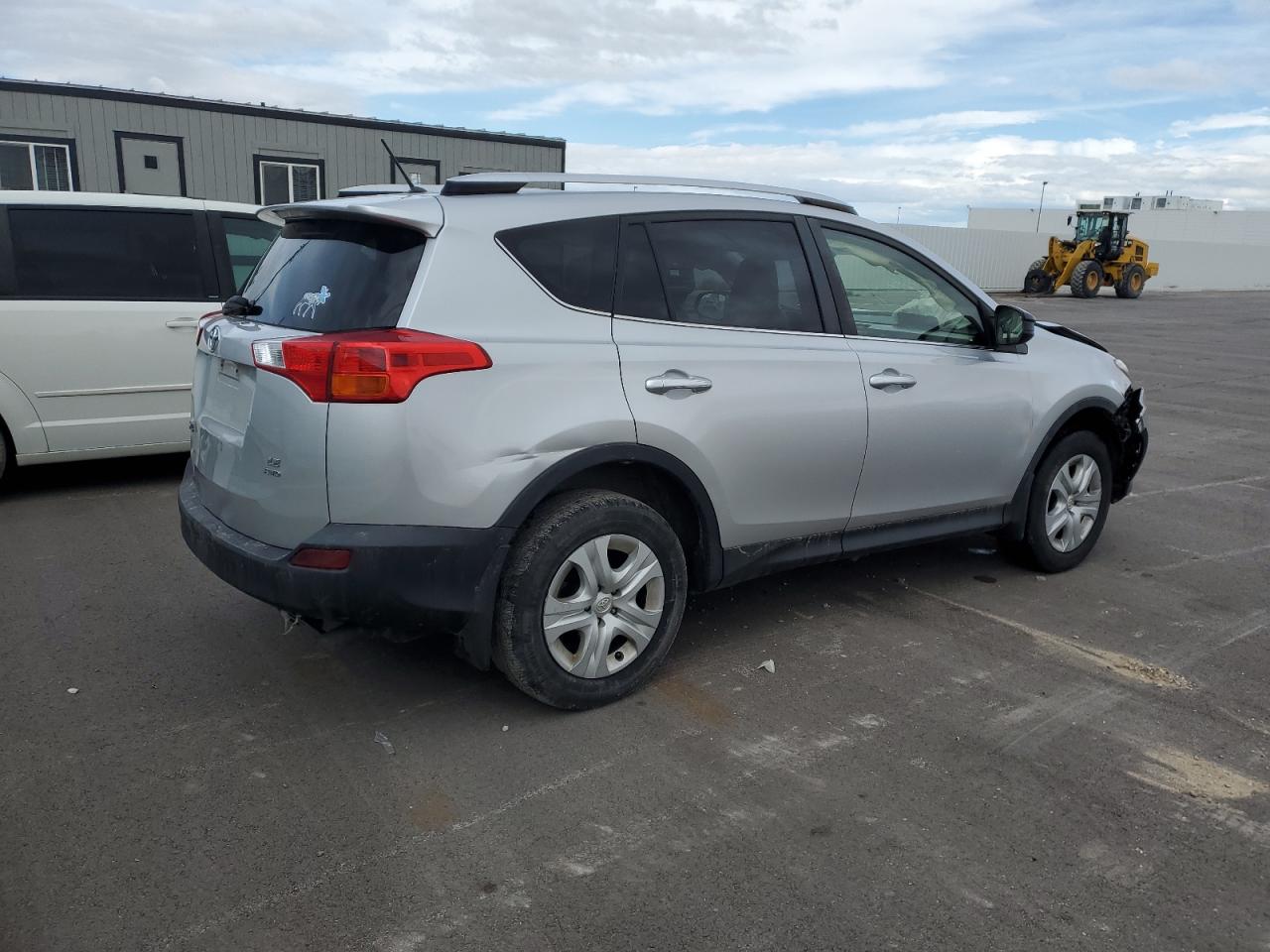 Photo 2 VIN: JTMBFREVXFJ015835 - TOYOTA RAV 4 